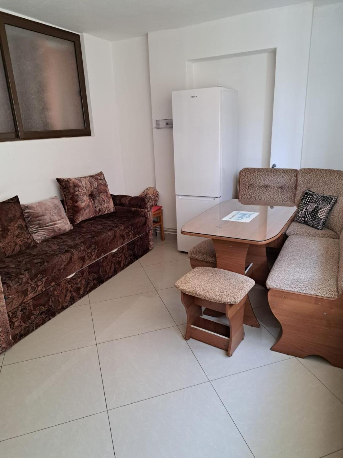 Apartament 70Mp Cu 4 Paturi 2 Dormitoare,Si Living Cu Bucatarie Sibiu Exterior foto